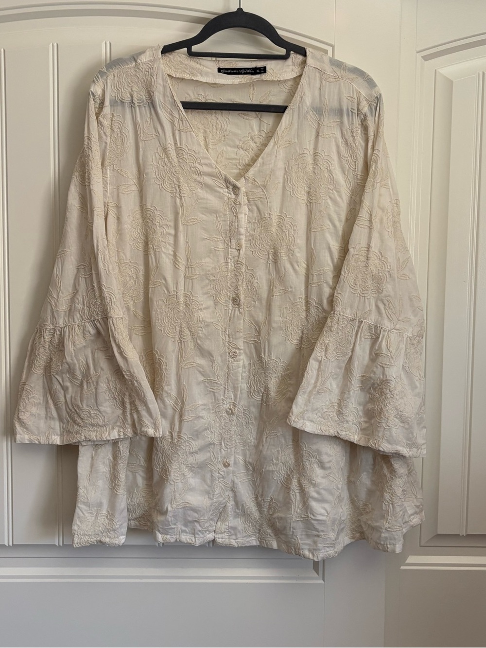 Gudrun Sjoden cream embroidered 100% cotton button-up blouse size XL
